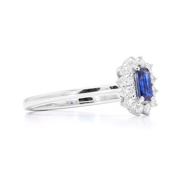 14K White Gold 0.52ctw Diamond Halo & Oval Sapphire Ring Image 3 Raleigh Diamond Fine Jewelry Raleigh, NC