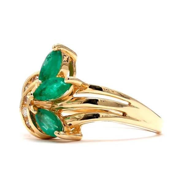 Estate 14K Yellow Gold Emerald & Diamond Ring Image 2 Raleigh Diamond Fine Jewelry Raleigh, NC