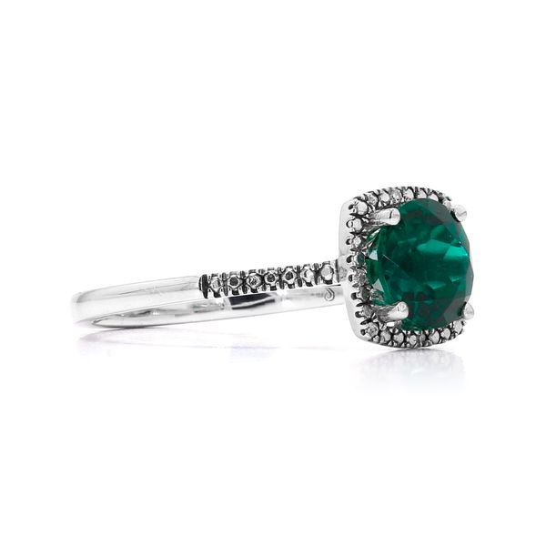 Sterling Silver 0.01ctw Lab Emerald May Birthstone Ring Sz 7 Image 3 Raleigh Diamond Fine Jewelry Raleigh, NC