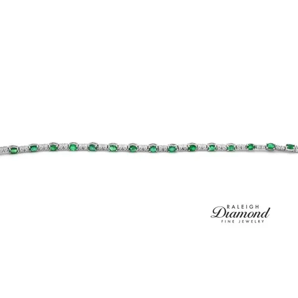 Estate 14K White Gold Tennis Bracelet with Emeralds and Diamonds Image 4 Raleigh Diamond Fine Jewelry Raleigh, NC