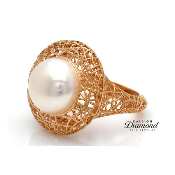 Estate 14K Rose Gold 12.0 mm Button Pearl Filigree Ring Size 7.0 Image 2 Raleigh Diamond Fine Jewelry Raleigh, NC