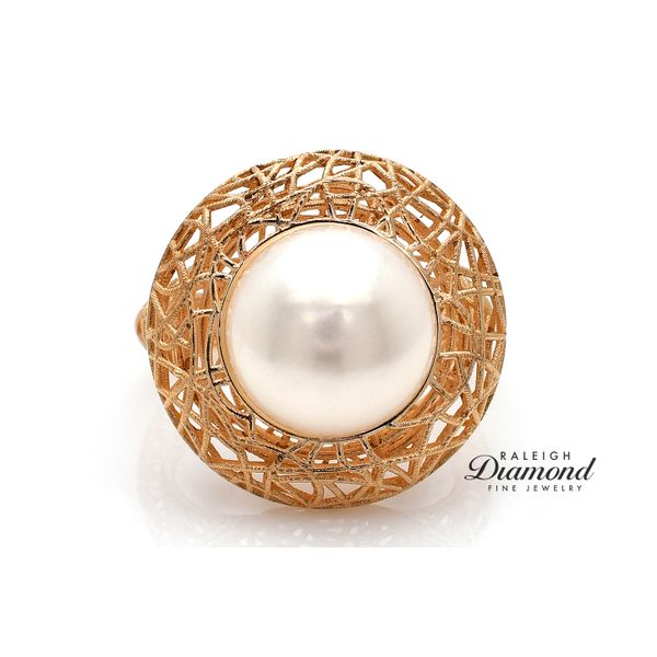 Estate 14K Rose Gold 12 mm Button Pearl Ring Size 7.0 Image 3 Raleigh Diamond Fine Jewelry Raleigh, NC