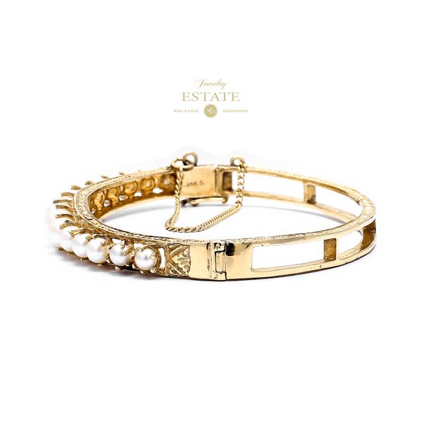Estate 14K Yellow Gold 70mm Pearl Bangle Bracelet with Safety Chain Image 2 Raleigh Diamond Fine Jewelry Raleigh, NC