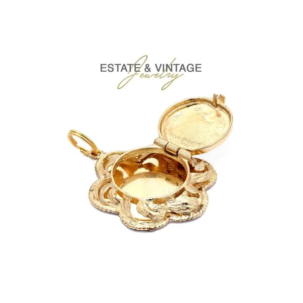 Estate 14K Yellow Gold Engraved Flower Locket Charm Pendant Image 2 Raleigh Diamond Fine Jewelry Raleigh, NC