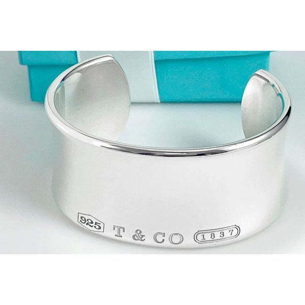 Estate Designer Tiffany & Co. Sterling Silver 1837 Med 6