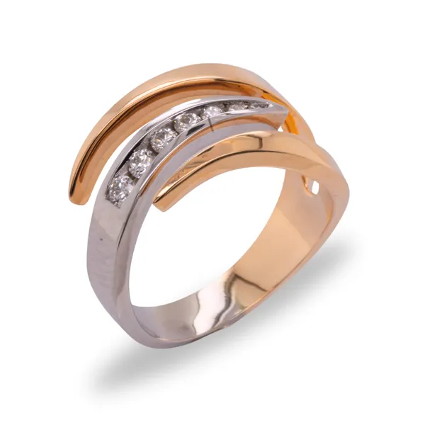 0.20CT Bypass Two Tone Diamond Ring