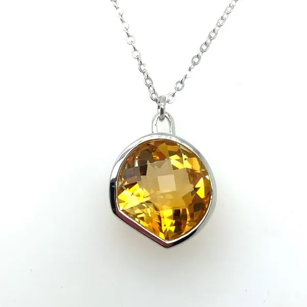 Pendant Rasmussen Diamonds Mount Pleasant, WI