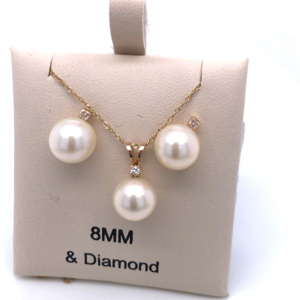 Freshwater Pearl Pendant with Diamonds Rasmussen Jewelers Spanish Fork, UT