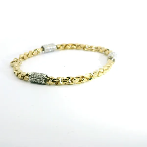 Two-Tone Diamond Link Bracelet Image 4 Redlands Jewelers Redlands, CA