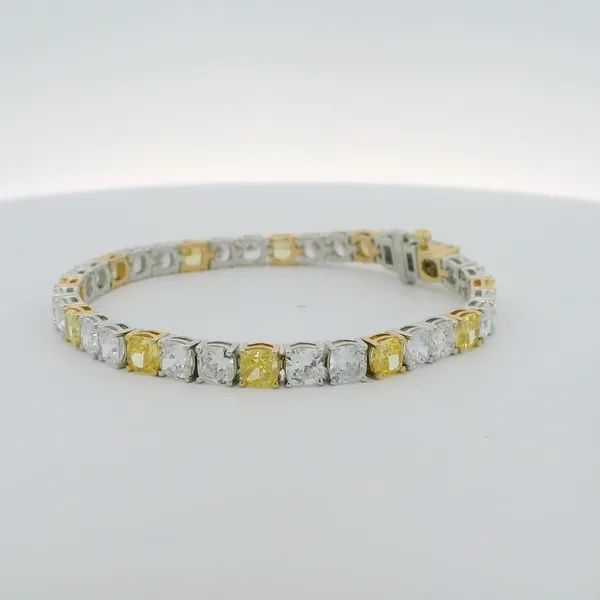 Cushion Cut Diamond Tennis Bracelet Image 3 Redlands Jewelers Redlands, CA