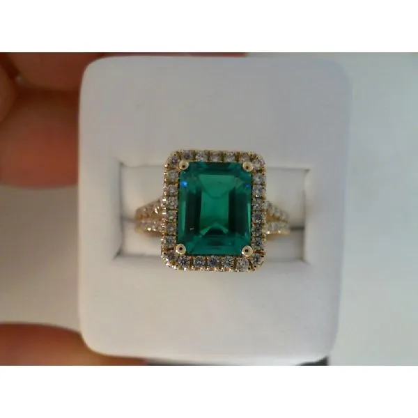 Amazing Emerald Ring Reed & Sons Sedalia, MO