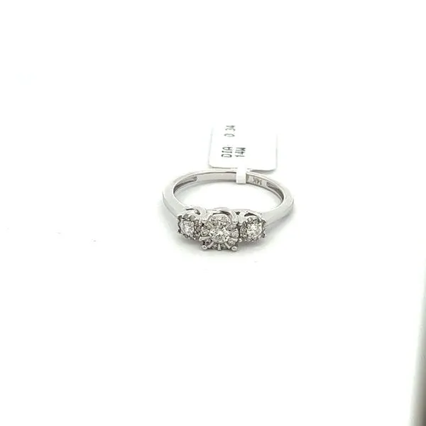 Engagement Ring Reflections In Gold Venice, FL