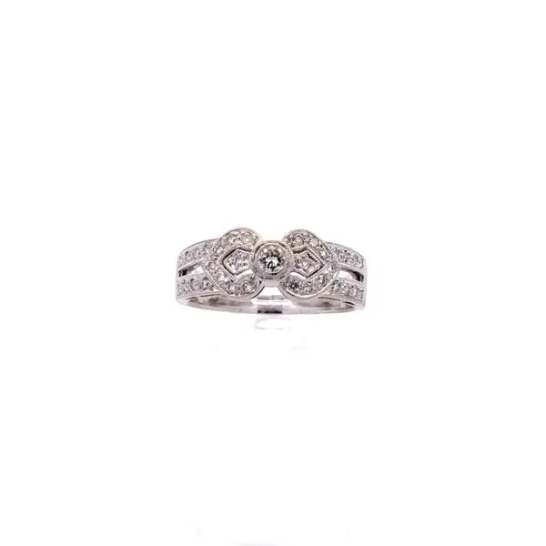 Consignment-Estate Jewelry / No refunds on consignment-estate items. Reflections In Gold Venice, FL