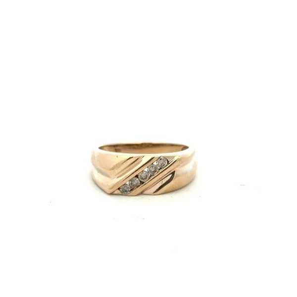 Consignment-Estate Jewelry / No refunds on consignment-estate items. Reflections In Gold Venice, FL