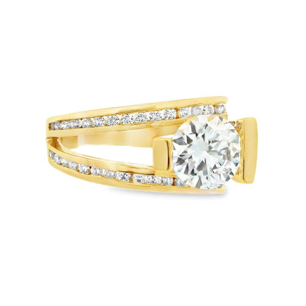 Lab Grown Engagement Ring Reiniger Jewelers Swansea, IL