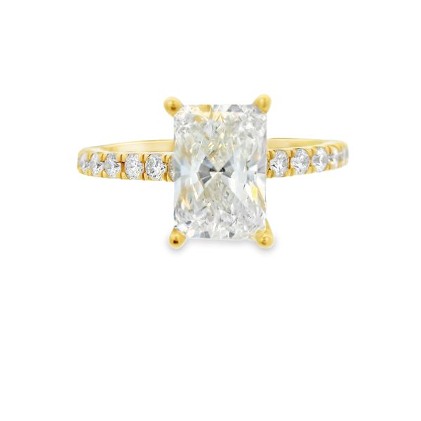Lab Grown Engagement Ring Reiniger Jewelers Swansea, IL