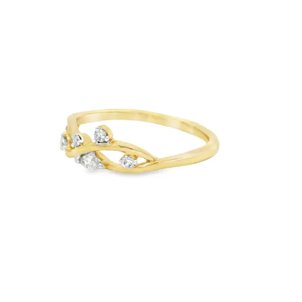 Fashion Ring Image 3 Reiniger Jewelers Swansea, IL
