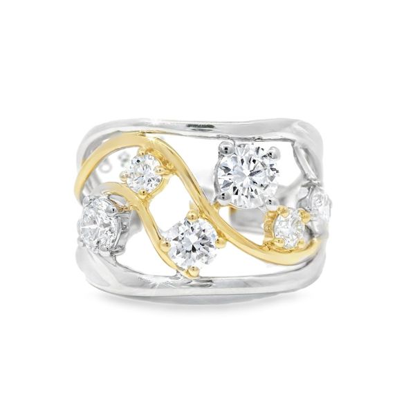 Lab Grown Diamond Ring Reiniger Jewelers Swansea, IL