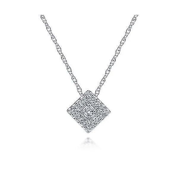 Pendant Reiniger Jewelers Swansea, IL
