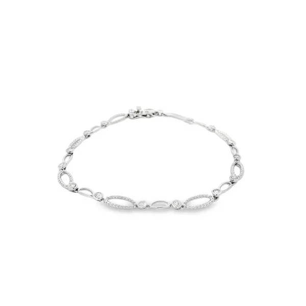 Bracelet Reiniger Jewelers Swansea, IL