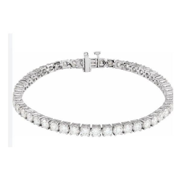 Lab Grown Diamond Bracelet Reiniger Jewelers Swansea, IL