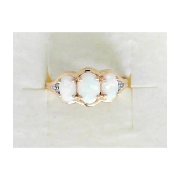 Gemstone Ring Reiniger Jewelers Swansea, IL