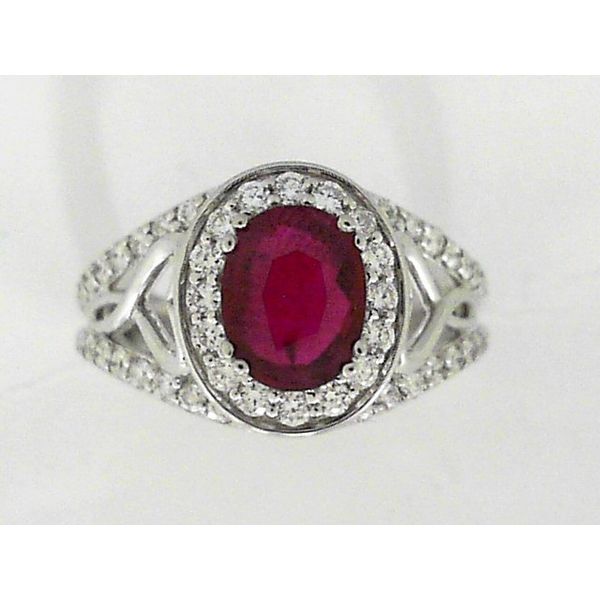 Gemstone Ring Reiniger Jewelers Swansea, IL