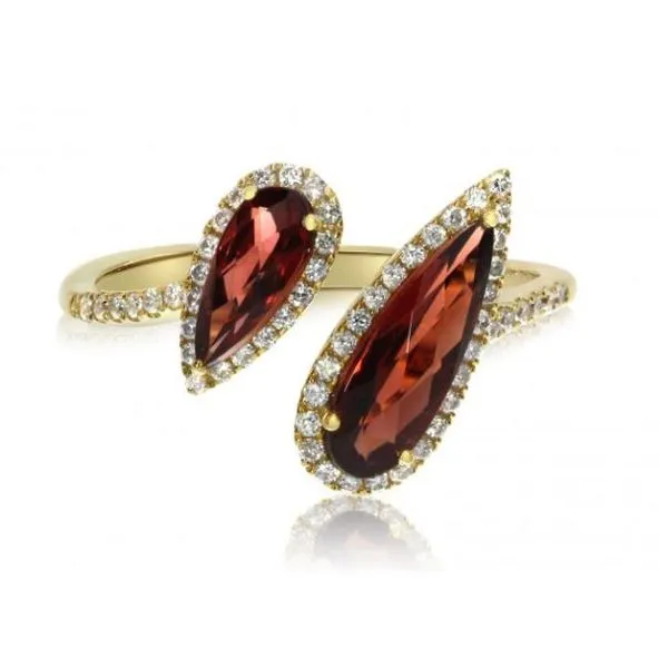 Gemstone Ring Reiniger Jewelers Swansea, IL