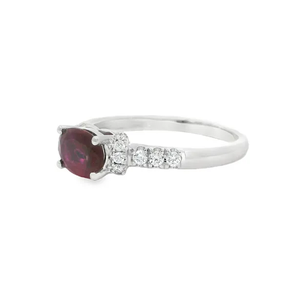 Gemstone Ring Image 3 Reiniger Jewelers Swansea, IL