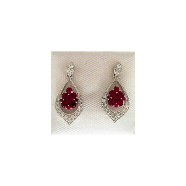 Earrings Reiniger Jewelers Swansea, IL