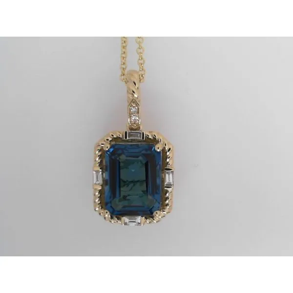 Necklace Reiniger Jewelers Swansea, IL