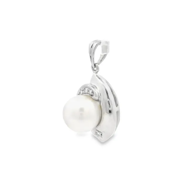 Pendant Image 3 Reiniger Jewelers Swansea, IL