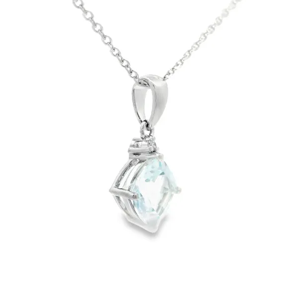 Silver Fashion Pendant Image 2 Reiniger Jewelers Swansea, IL