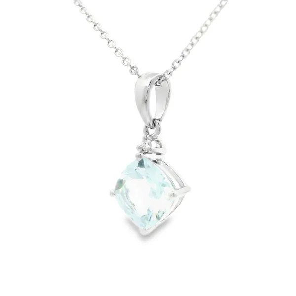 Silver Fashion Pendant Image 3 Reiniger Jewelers Swansea, IL