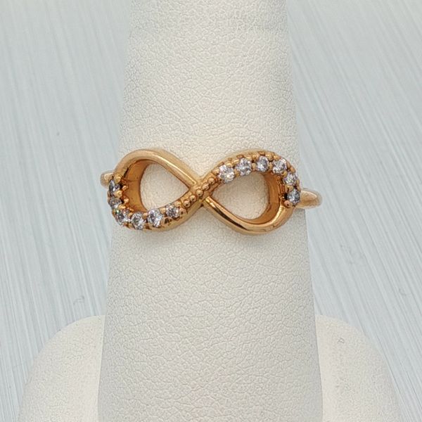 Rich Custom Jewelry 18K Yellow Gold Diamond Infinity Ring Rich Custom Jewelry Las Vegas, NV