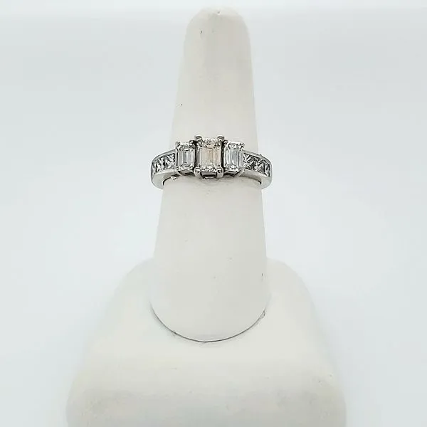 Engagement Ring Image 2 Rihner's Jewelry Gretna, LA