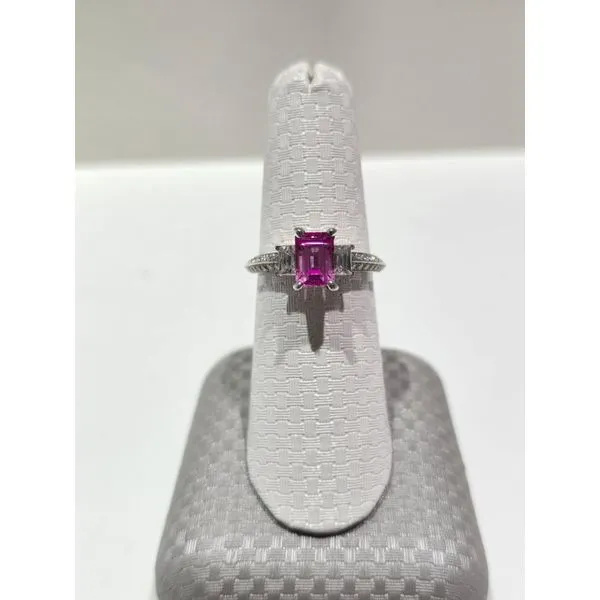 Engagement Ring Image 2 Rihner's Jewelry Gretna, LA