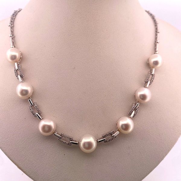 Strand Rihner's Jewelry Gretna, LA