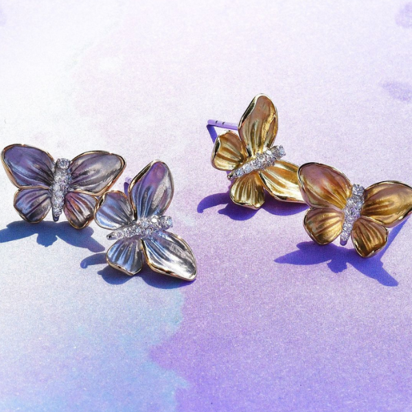 18 Karat Yellow Gold Simon G. 1/8 Carat Diamond Butterfly Earrings Image 3 Robert Irwin Jewelers Memphis, TN