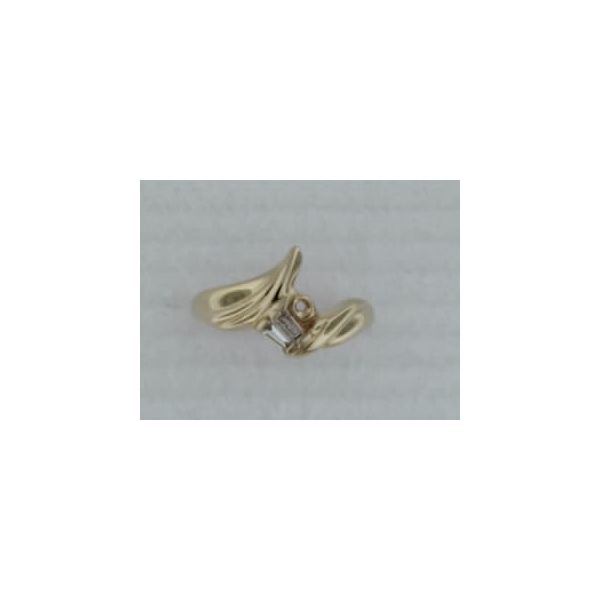 Ring Rinehart Jewelry Co. Nevada, MO