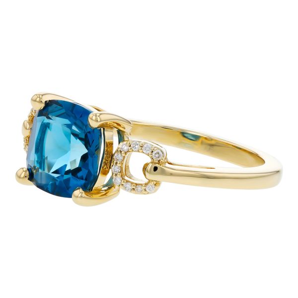 Fashion Ring Image 2 Rinehart Jewelry Co. Nevada, MO