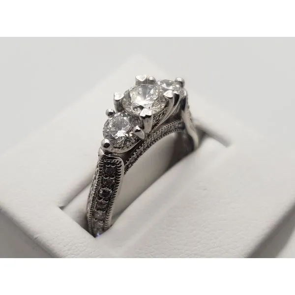 14k white gold three stone engagement ring Image 3 Roberts Jewelers Jackson, TN