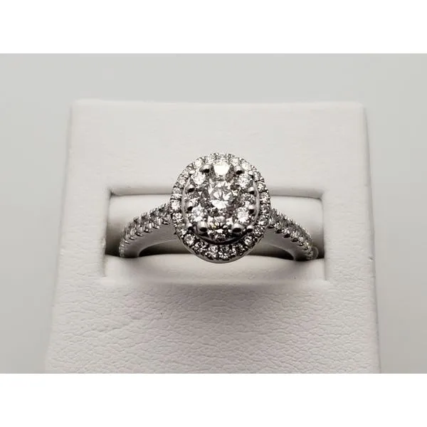 14k white gold oval shaped diamond engagement ring Roberts Jewelers Jackson, TN