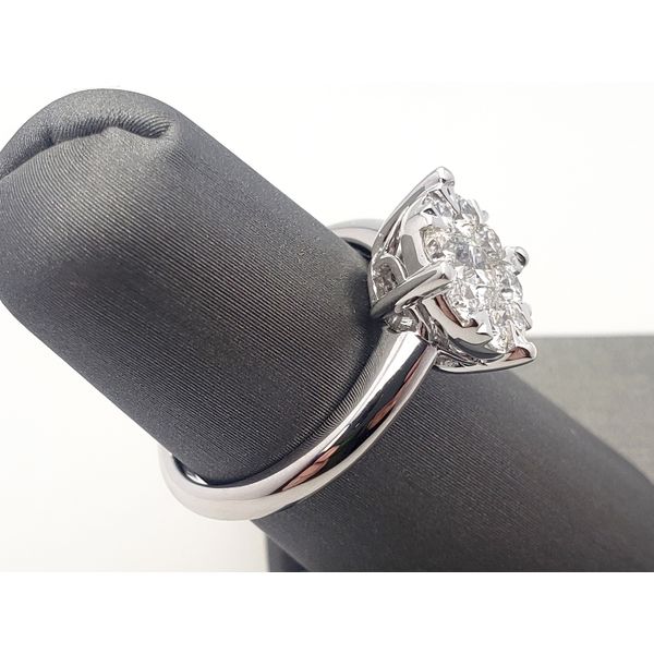 14k white gold 1 carat cluster solitaire Image 2 Roberts Jewelers Jackson, TN