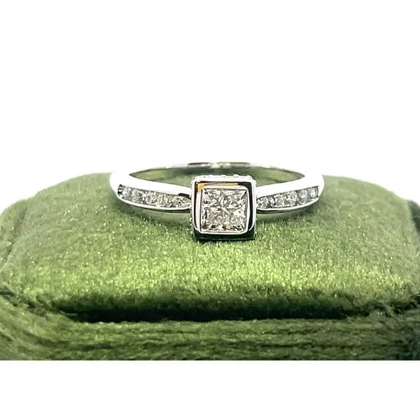 Diamond Engagement Rings