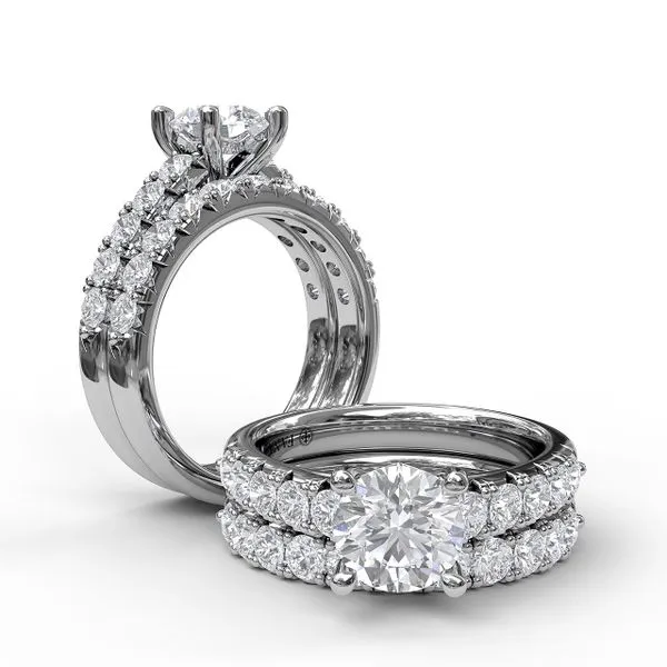 FANA 14 Karat Diamond Wedding Band Image 3 Roberts Jewelers Jackson, TN