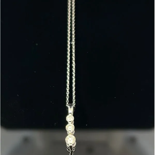 Diamond Pendants Roberts Jewelers Jackson, TN