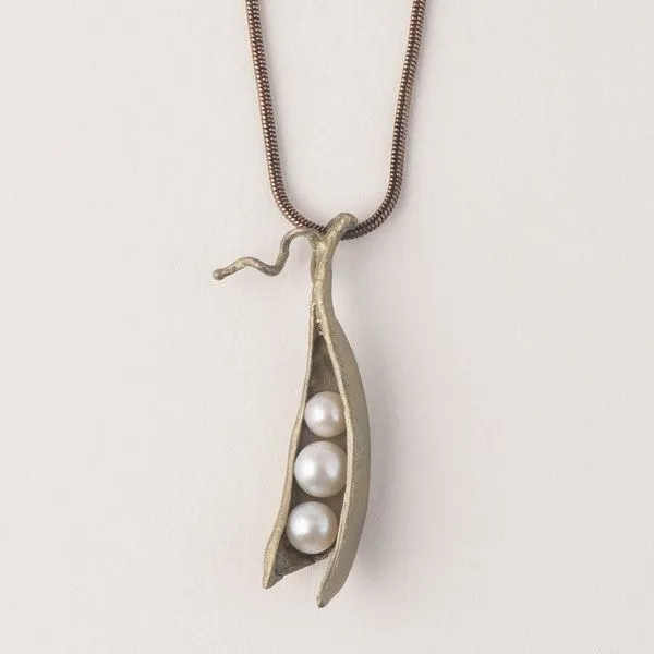Necklace Robertson Jewelers New Milford, CT