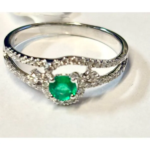  Robichau's Jewelry, LLC The Woodlands, TX