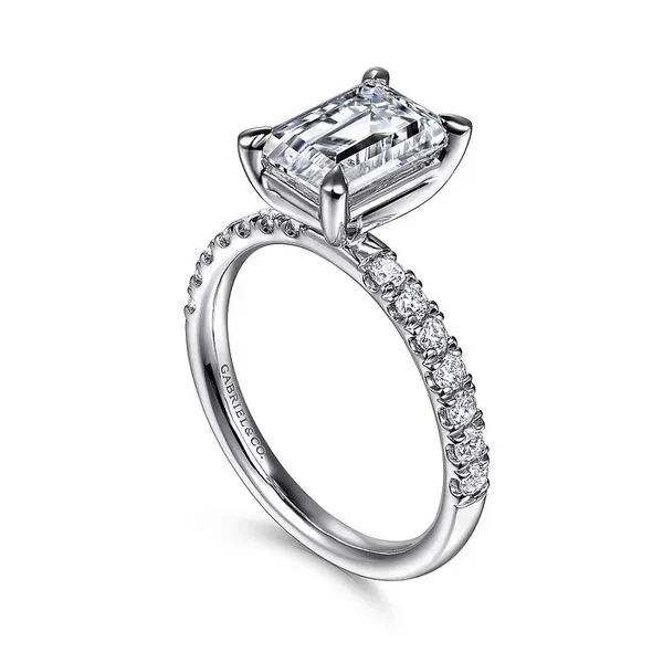 Engagement Ring Robison Jewelry Co. Fernandina Beach, FL